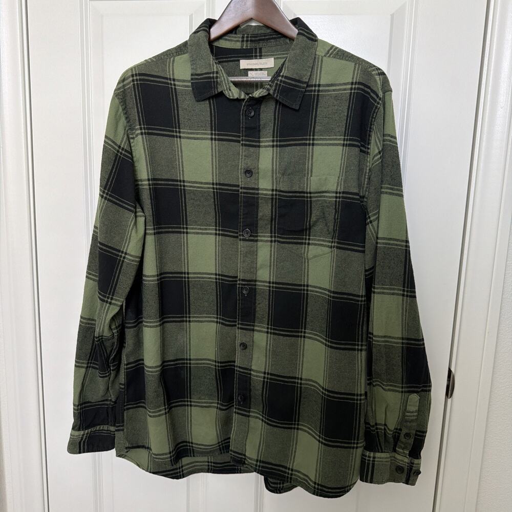 Standard/Cloth Men’s Plaid Flannel Button-Up Shirt XL /TG Long Sleeve Pockets